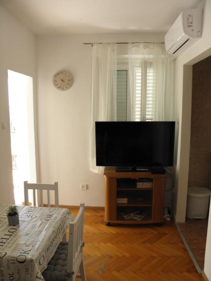 Apartmani Adam Primosten Ngoại thất bức ảnh