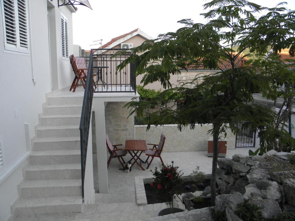 Apartmani Adam Primosten Ngoại thất bức ảnh